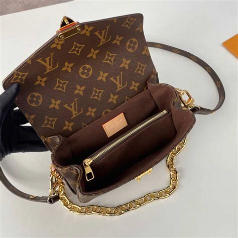 louis vuitton pochette métis monogram canvas|Pochette Métis East West Monogram Canvas .